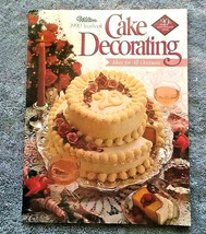 WILTON 1990 Yearbook Cake Decorating Book - $6.35