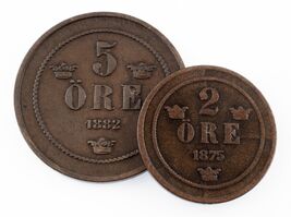 Sweden Lot of 2 Coins (1875 2 Ore VF, 1882 5 ore vf Great Coin lot - $75.87