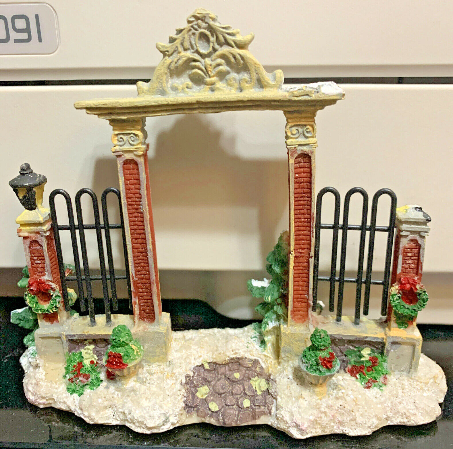 Cobblestone Corners Windham Heights 2004 Christmas Village Train collect... - $19.68
