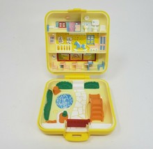 Vintage 1989 Polly Pocket Bluebird Midge's Play School Playset Yellow Compact - £26.34 GBP