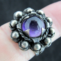 STERLING SILVER &amp; AMETHYST ladies ring 7.8g! Mexico .925 size 7 ESTATE S... - £51.16 GBP