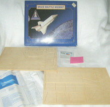 VINTAGE SPACE SHUTTLE WOOD KIT MODEL PUZZLE No.10-133 - READY TO ASSEMBL... - $92.26 MXN
