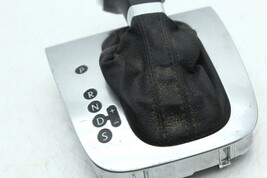 2006-2010 VOLKSWAGEN JETTA RABBIT AUTOMATIC GEAR SHIFTER BEZEL/ KNOB BOOT H1672 image 9