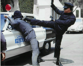 GREEN HORNET TV   KATO  BRUCE LEE  KICKING  VILLAIN  8X10 PHOTO - £7.83 GBP