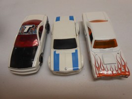 Lot 3 Excellent Hot Wheels Mattel loose Cars  White Muscle Tone 2011 collector - $12.61