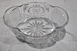 Vintage Imperial Glass Large Oval Bowl With Ridge Lines &amp; Heart Floral Emblems - £8.76 GBP