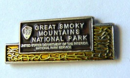 Carolina Tennessee Great Smoky Mountains State Park Lapel Pin 1/2 Inch - £4.50 GBP