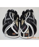 Hockey Equipment Lot Gloves Elbow Knee Pads Helmet Easton Bauer Reebok - $1,909.54 MXN