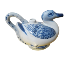 Vintage Chinese Porcelain Blue White Hand Painted Duck Teapot 6&quot;T - £11.68 GBP