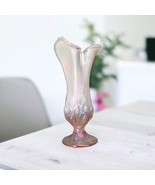 Vintage Fenton &quot;Lily of the Valley&quot; Pink Opalescent Glass Vase - $933.28 MXN