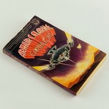 Earthlight by Arthur C. Clarke 1977 Edition Vintage Sci Fi Paperback Book image 3