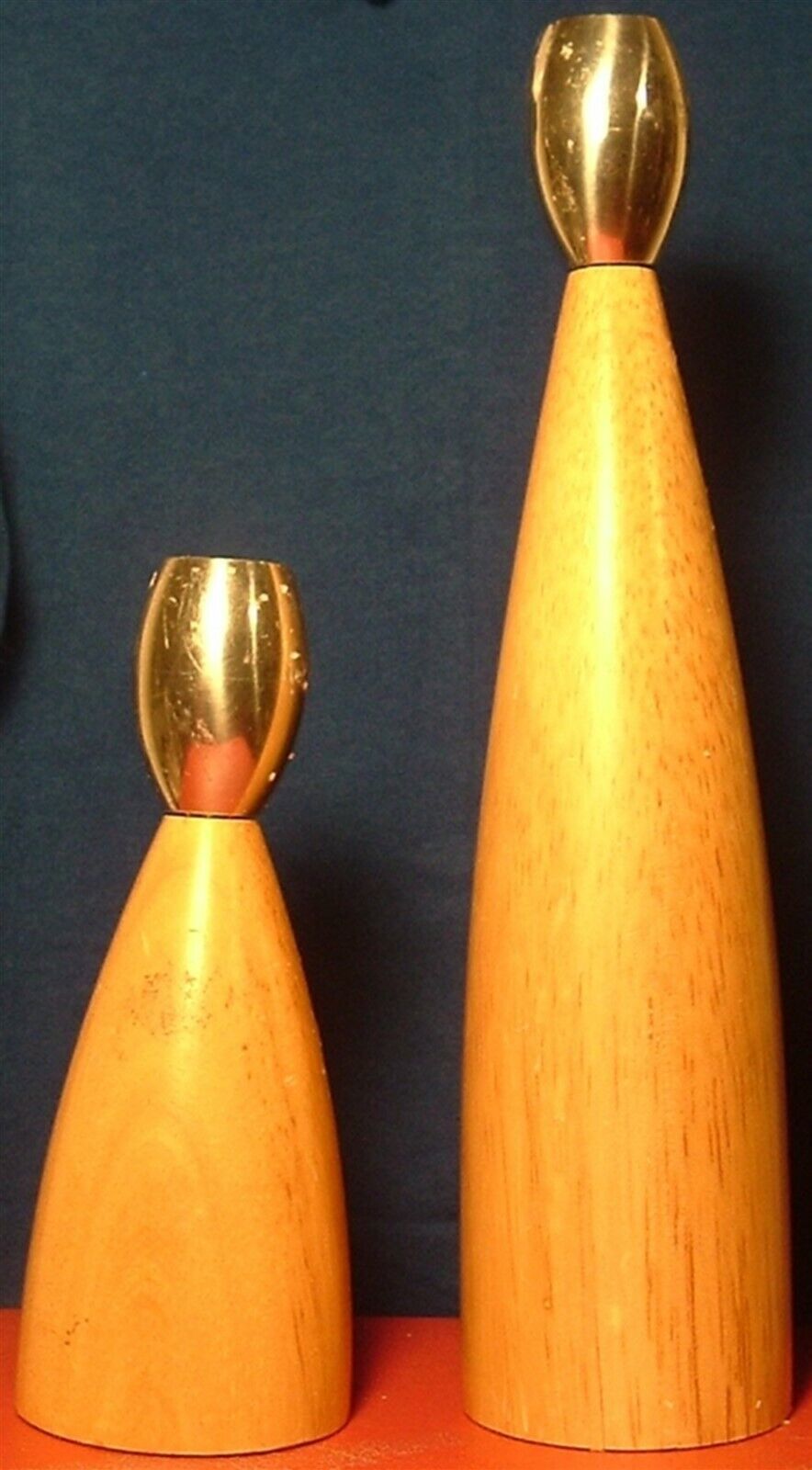 BEAUTIFUL CONTEMPORARY WOOD AND STEEL PEWTER CANDLEHOLDER SET OF 2 - $4.00