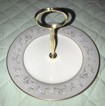 Noritake CHELSEA Round Canapé Plate Handle Japan 5822 Gray Band White Flowers - £31.33 GBP