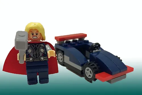 PAPBRIKS Thor and Car set Comic Custome Rare Minifigures - $8.50