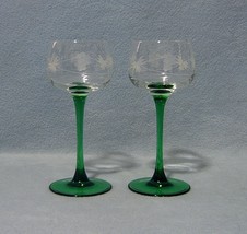 Cris D&#39;arques Durand 2 Etched Emerald Rhine Wine Glasses - £11.78 GBP