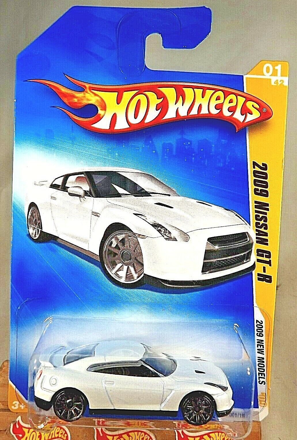 2009 Hot Wheels #1 New Models 1/42 2009 NISSAN GT-R White Variant w/Chrome 10 Sp