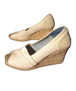 Toms Women&#39;s Size 7.5 Cream Colored Wedges, Espadrille, Sandals - $23.38