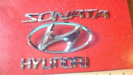 Genuine Hyundai Emblem badge SONATA for 2006-2010 Sonata Rear Trunk 3pc oem used - £13.44 GBP