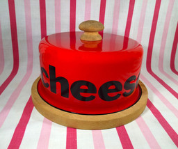 Gorgeous 1970&#39;s MiD Mod Red Enamelware Cheese Dome w/Handle + Wood Servi... - £37.52 GBP