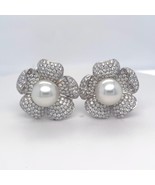 Roberto Casarin 18k White Gold 7 ct Diamond and South Sea Pearl Earrings... - $243,076.74 MXN