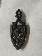 Vintage Mini Cast Iron Footed Trivet Rest Iron Holder - 2.25” Cottagecore - $186.35 MXN