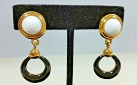 Signed Vintage Monet Gold Tone Black and White Drop Dangle Clip On Earrings - £117.33 GBP