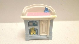 Fisher Price Loving Family Dollhouse Nursery Changing Table EUC Ship Fast - $146.15 MXN