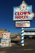 Scary Clown Motel Sign Creepy Halloween Atraction 4X6 Photo Postcard - £5.09 GBP