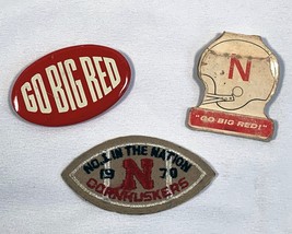 Vintage Go Big Red Nebraska Cornhuskers Pin Back Button 1970 Patch &amp; Mat... - £20.85 GBP