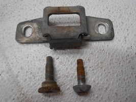 2003 Ford Ranger Tailgate Striker Left Driver - $24.99