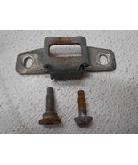 2003 Ford Ranger Tailgate Striker Left Driver - $463.85 MXN