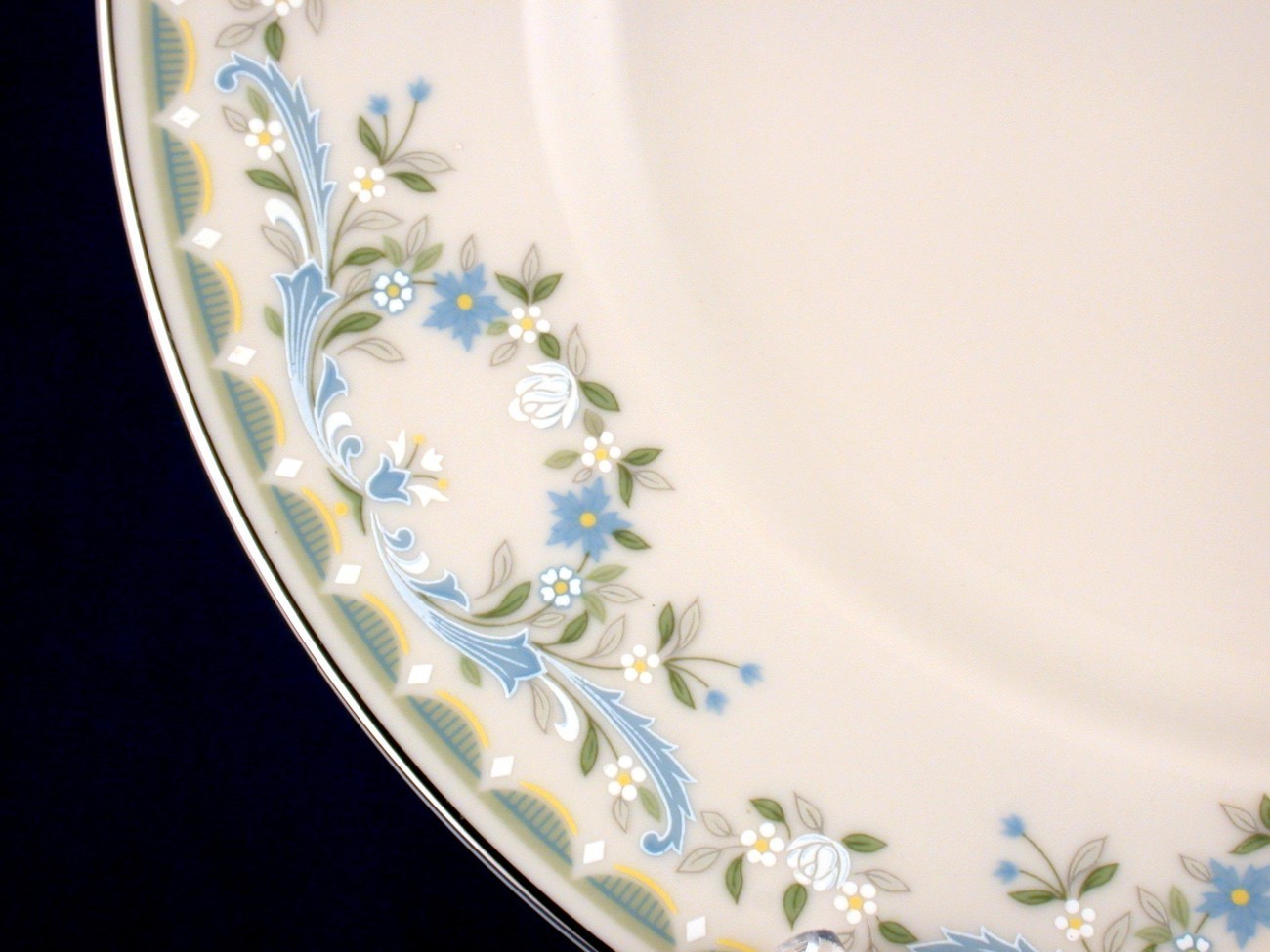 Pickard Tara 8-1/4" Salad Dessert Plate  Item image 2