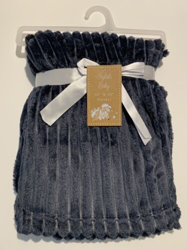 NEW Stylish Baby Soft Flannel Fleece Baby Infant Throw Blanket in Dark Blue - $7.99