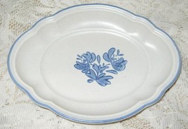 Yorktowne Oval Scalloped Relish/Au Gratin/Baker Dish-Pfaltzgraff-USA - £5.59 GBP