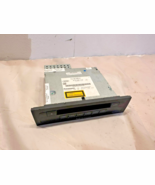 2008 AUDI Q7 4L 6 CD DISC CHANGER RECEIVER PLAYER AUDIO 4L0035110 OEM - $171.62 CAD
