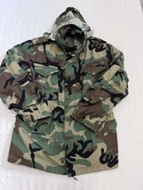 US ARMY COLD WEATHER CAMOUFLAGE PARKA / JACKET  SP0100-99-D-0303. Medium... - $37.39
