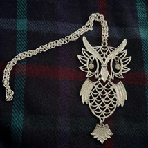 Vintage Articulated Owl Necklace Large Pendant Rhinestone Eyes Silver Tone 24&quot; - £10.96 GBP