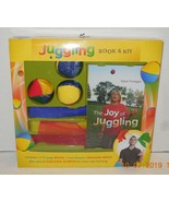 Juggling Book &amp; Kit (book, Juggling Balls &amp; Scarves) By Mud Puddle Inc - $670.94 MXN