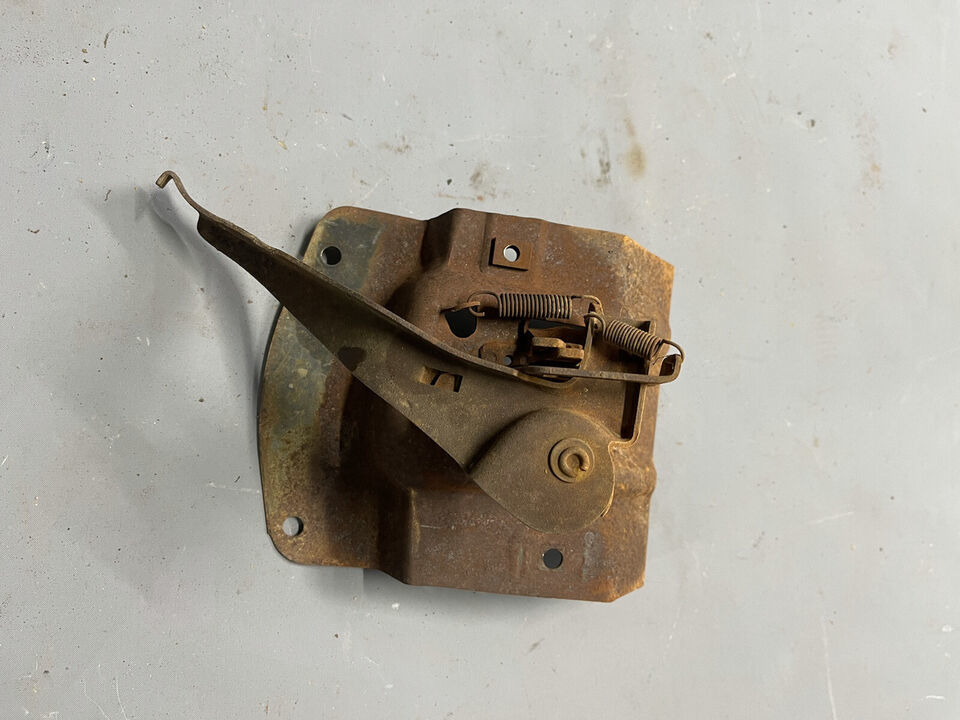 1970 Chevy Impala BelAir Hood Lach Release Lever Safety Catch Biscayne K... - $46.33
