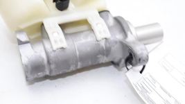 Brake Master Cylinder Shelby GT500 Fits 15-20 MUSTANG 62569 image 10