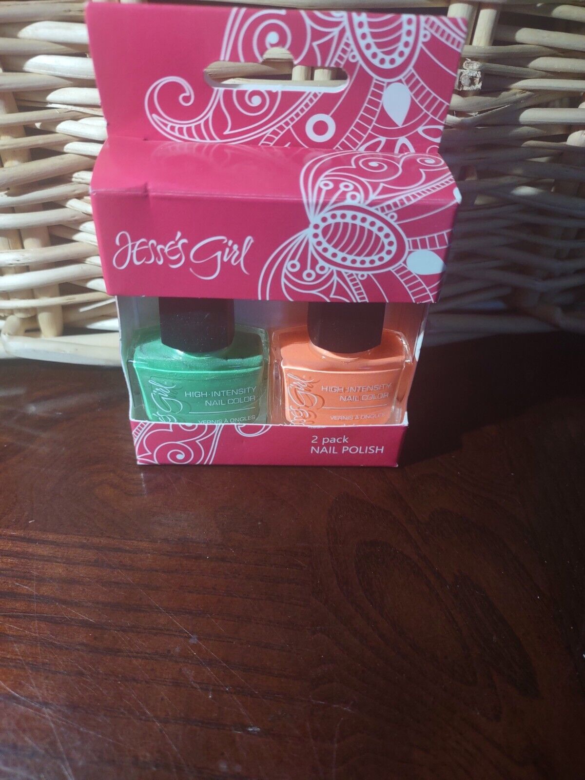 Jesse&#39;s Girl 2 Pack Green And Hot Orange Nail Polishes - $12.75