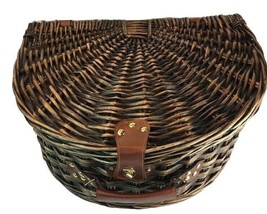 Woven Picnic Basket Clamshell Shape Padded Lined Holds Service of Four u - £56.41 GBP