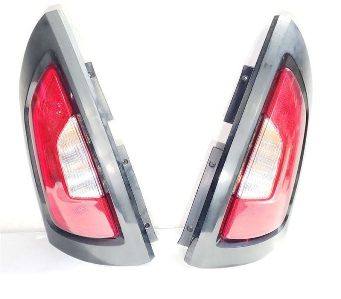 Pair Taillight 9H Black Cherry OEM 2012 2013 Kia Soul - $95.93