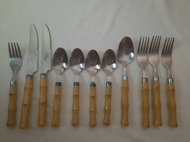 11 Pieces Vintage Gibson Bamboo Plastic &amp; Stainless Flatware Knives Spoons Forks - £12.47 GBP