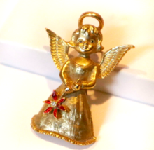 Vintage Mid Century Christmas Angel Brooch Signed New View Gold Tone - £15.73 GBP