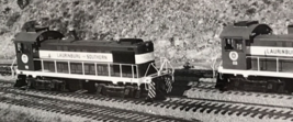 Laurinburg &amp; Southern Railroad LRS #112 &amp; #113 Electromotive Train B&amp;W Photo - £9.61 GBP