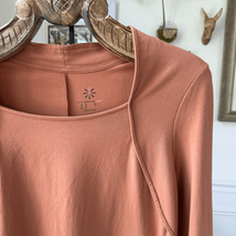 Isaac Mizrahi Live Caramel Color Square Neck Tshirt M - $18.72