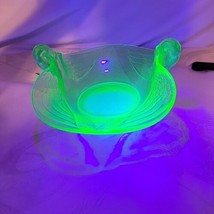 Vintage Green Uranium Optic Glass Candy Dish Double Swan Bird Head Handles - £23.29 GBP