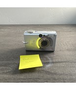 Canon IXUS 500 5 MP Compact Silver Digital Camera BAD SCREEN - $24.87