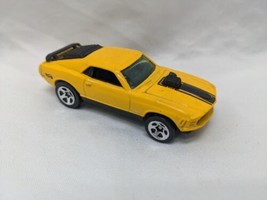 Hot Wheels 1997 Yellow Mustang Mach Toy Car 3&quot; - £18.98 GBP
